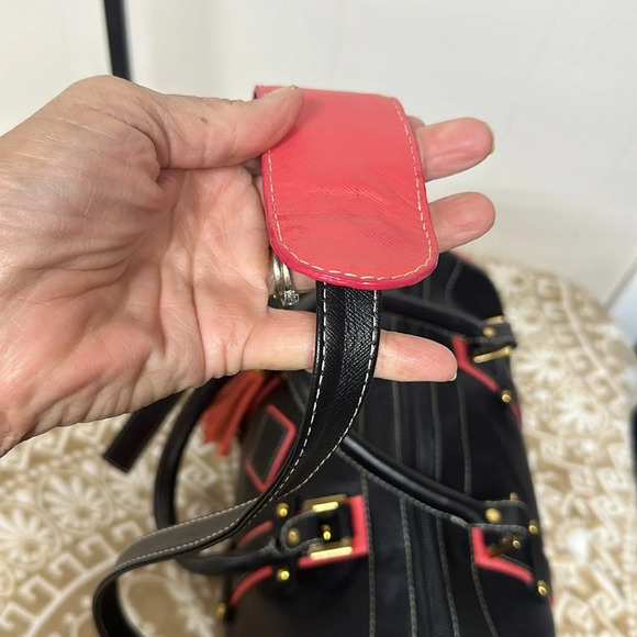 Claudia G Leather Satchel/ Crossbody Bag Made in Colombia Excellent Condition - Picture 7 of 14